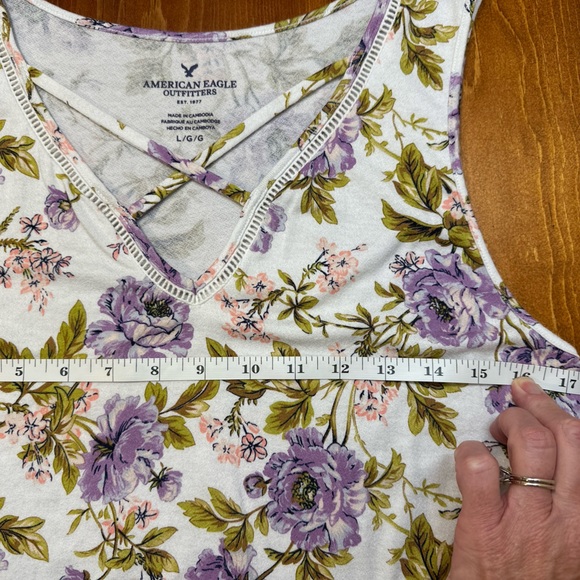 American Eagle Floral Viscose Sleeveless Top Purple Pink White - Picture 4 of 7